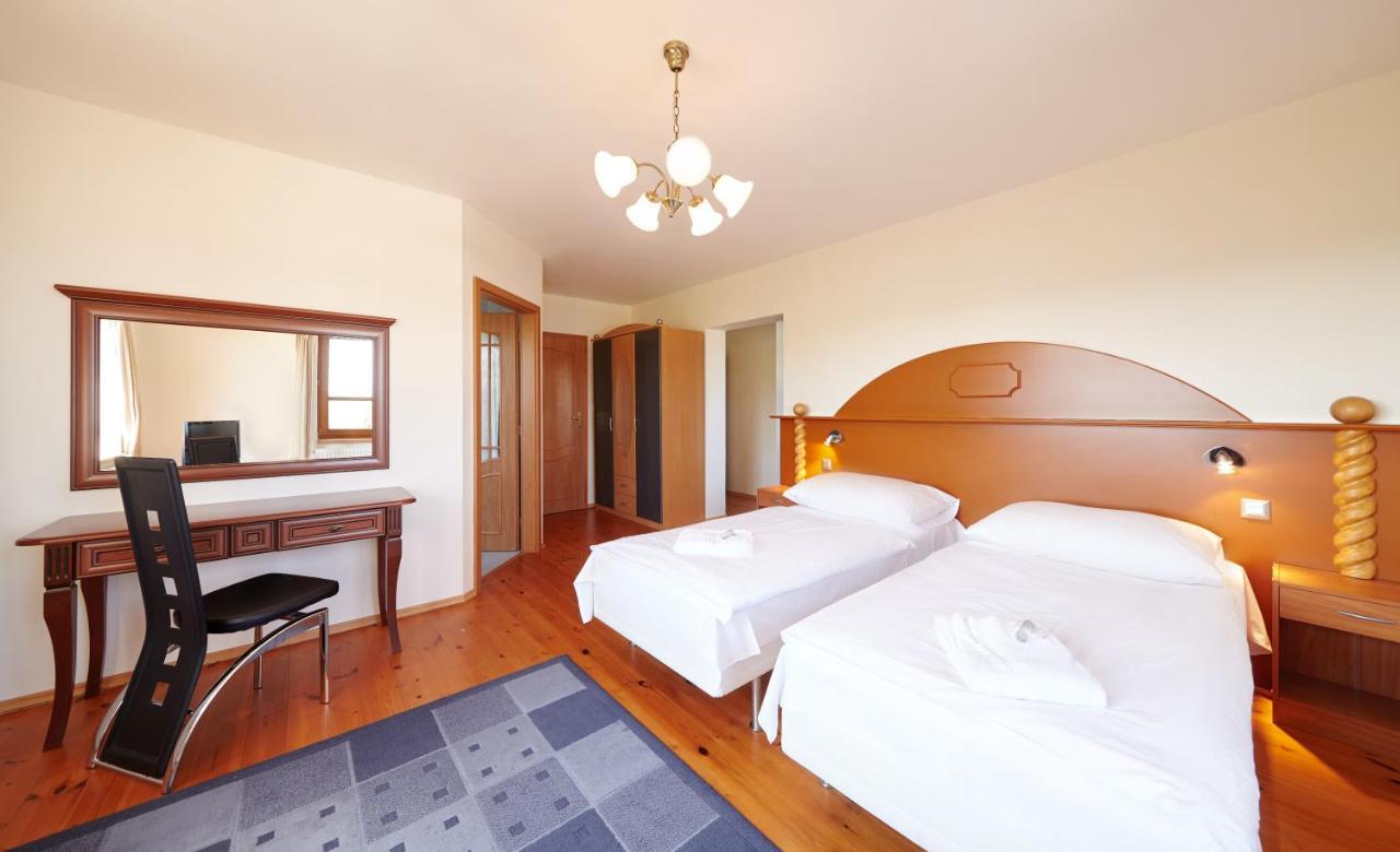 Hotel Stamberk Naceradec Екстериор снимка